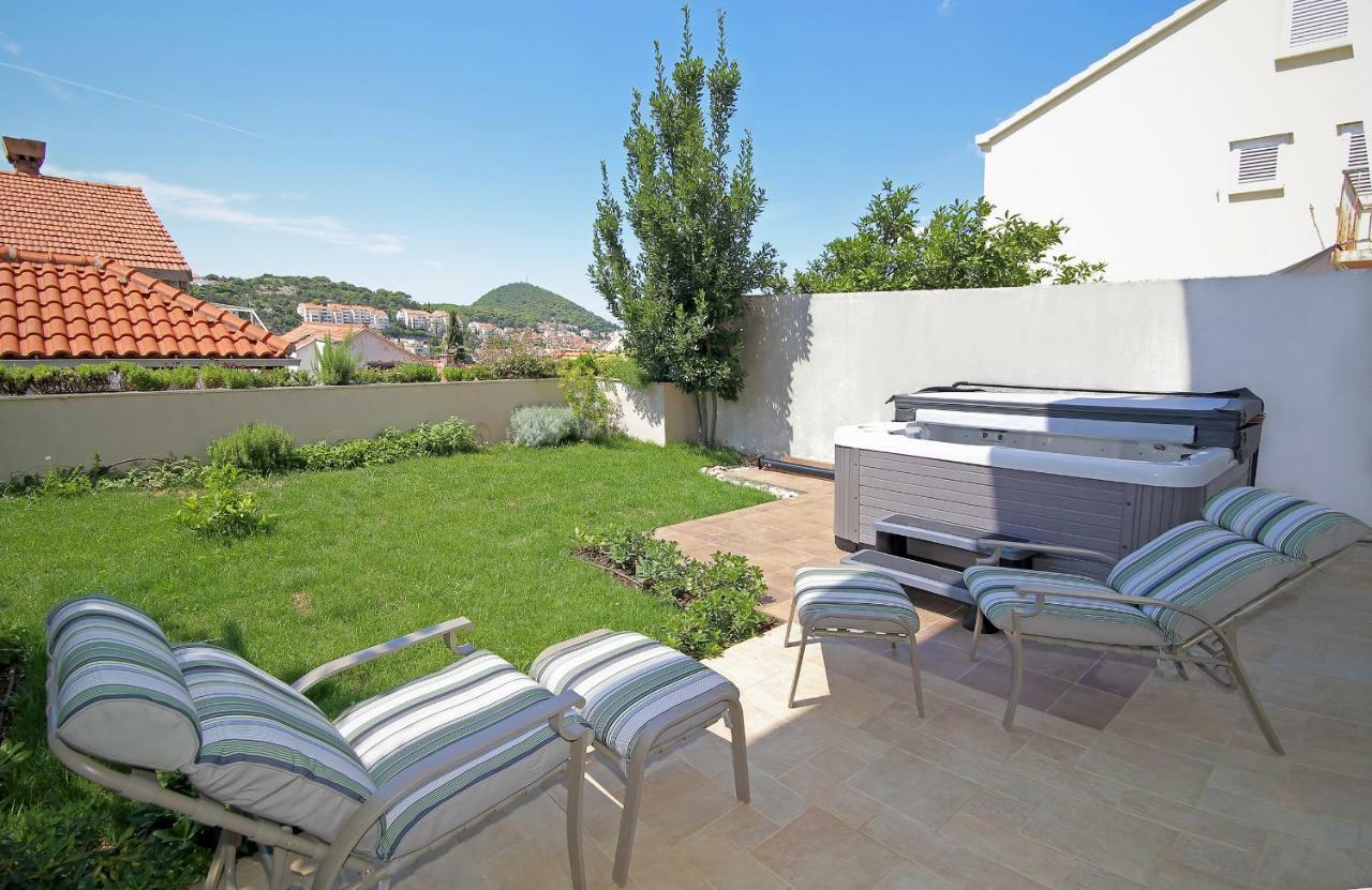 Apartament Abelia, Two Terraces, Hot Tub, Free Parking Dubrownik Zewnętrze zdjęcie